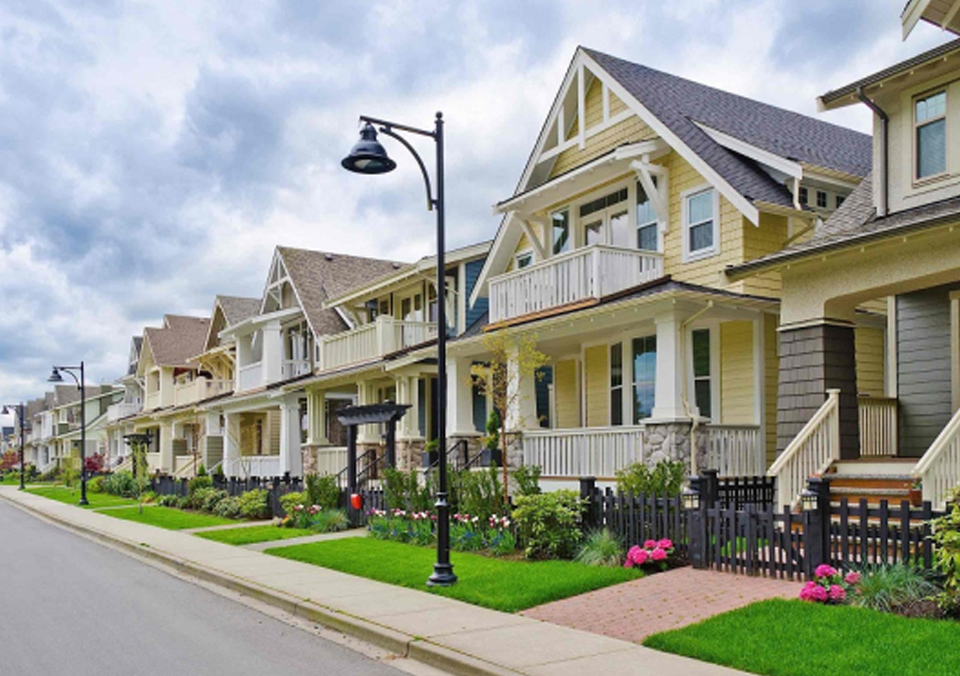 Vip condo brokers toronto review. The cutest little yellow house
