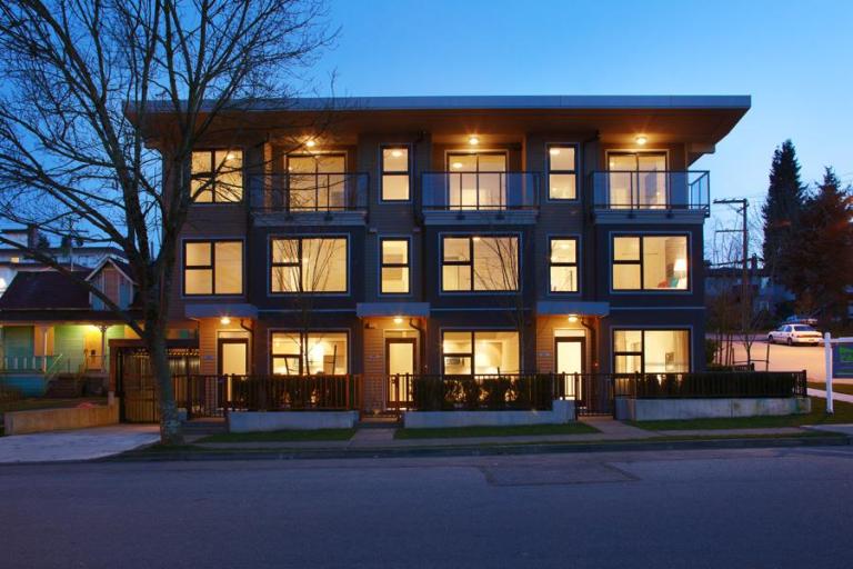 7-W-Townhomes_exterior