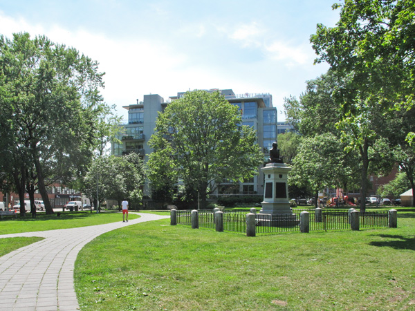 Victoria Square Park