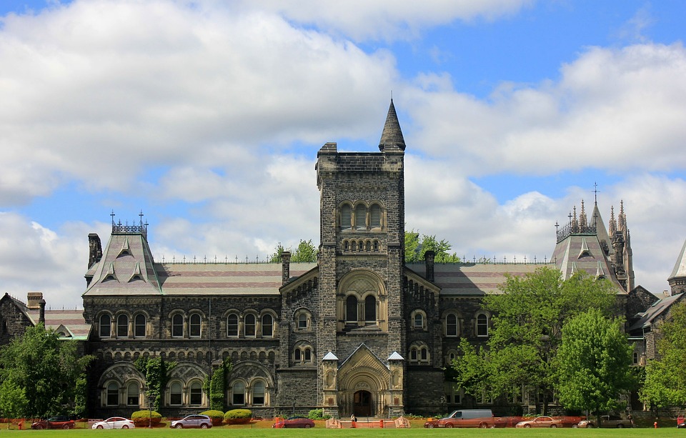 University of Toronto image from Pixabay.com