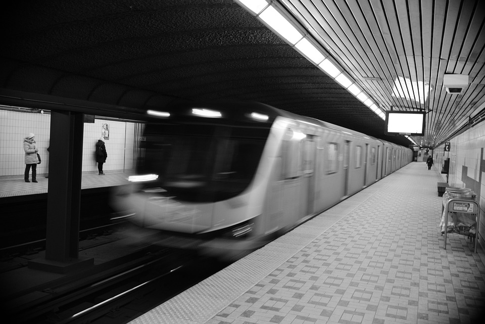 Toronto subway line image by PRyanPaulsen from Pixabay.com