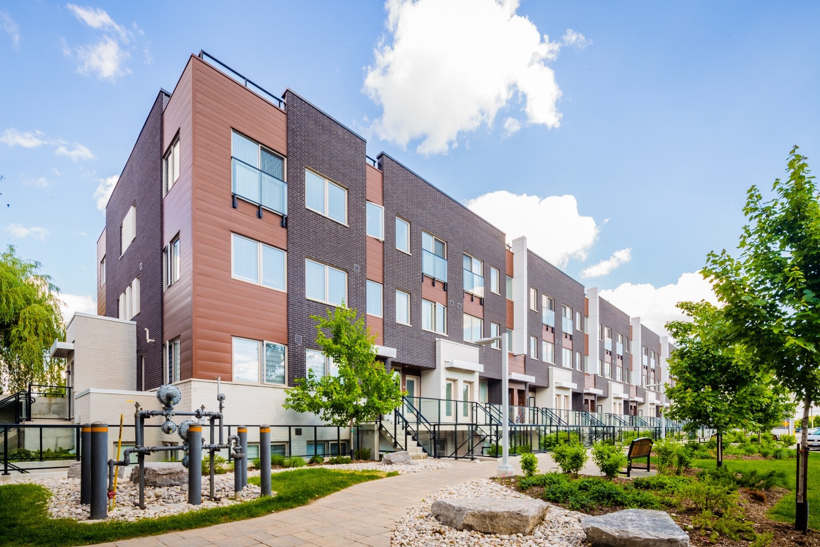 Park Town Bayview and Sheppard exterior image